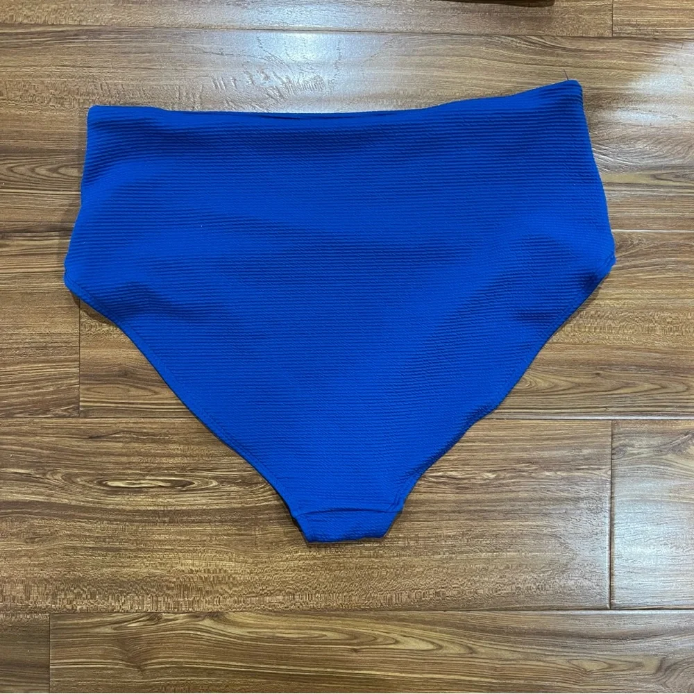Bright Blue Ribbed Bikini Set - Picture 3 of 7